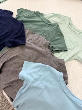 5 J. Crew Kids Short Sleeve Tees in Navy, Gray, Light Blue, and Sage